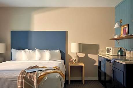 King Room with Balcony or Patio