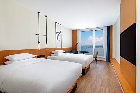 Twin Room with Lake View