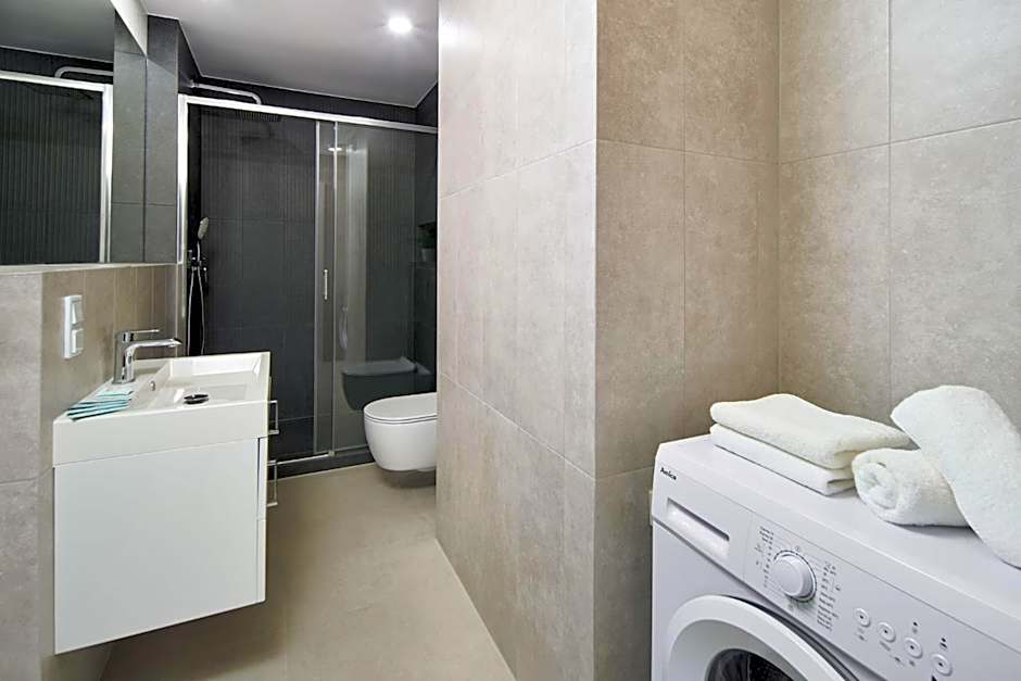 Symphony City Square Aparthotel by INA