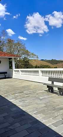 Pousada Pedacinho do Céu -Chalé Familia