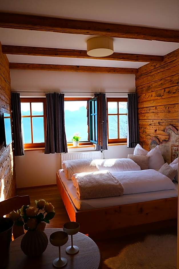 Gmundnerberghaus - ROOMS