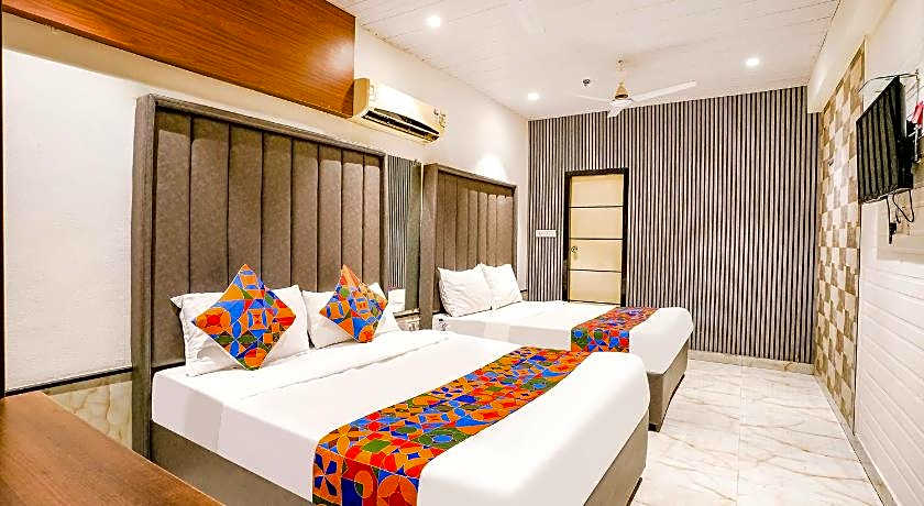 HOTEL WELCOME PALACE