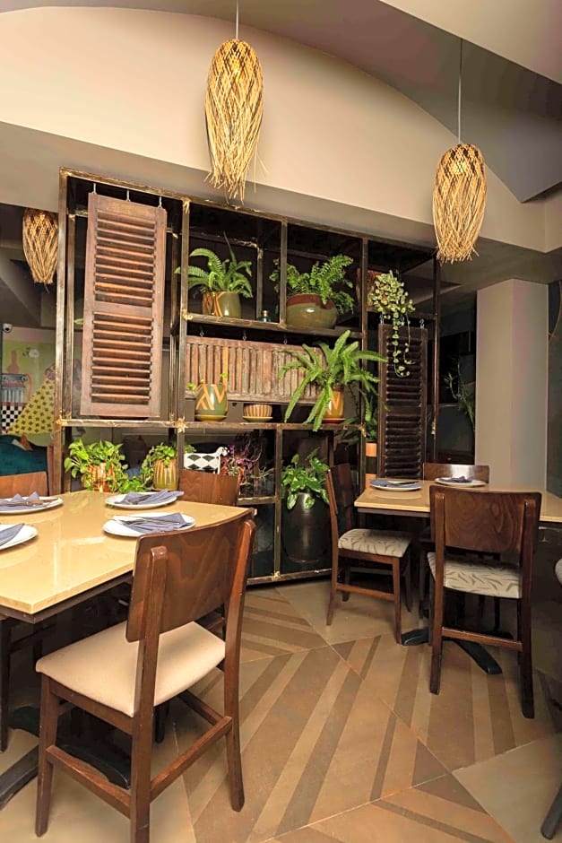 Roots Apartment Hotel