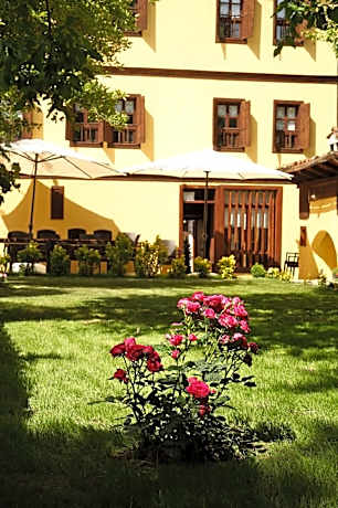sarı konak garden otel safranbolu