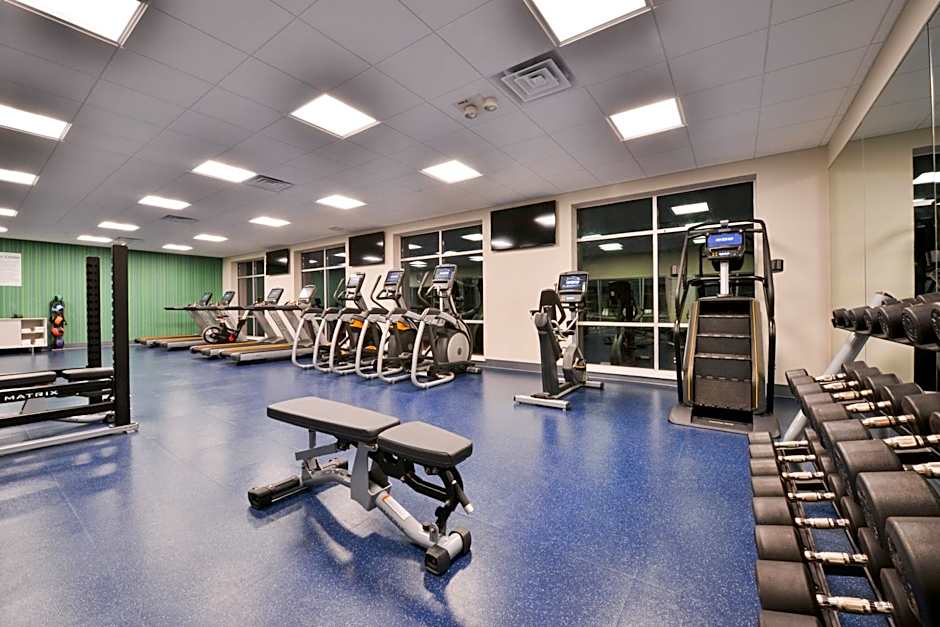 Holiday Inn Express & Suites Madison By IHG