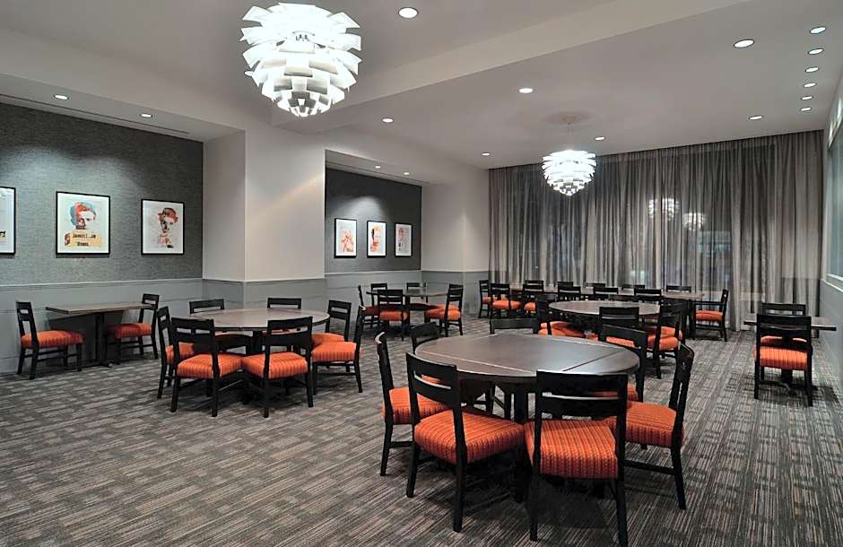 Loews Hollywood Hotel