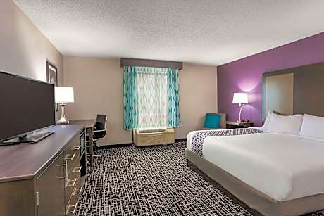 1 King Bed, Mobility Accessible Room, Non-Smoking