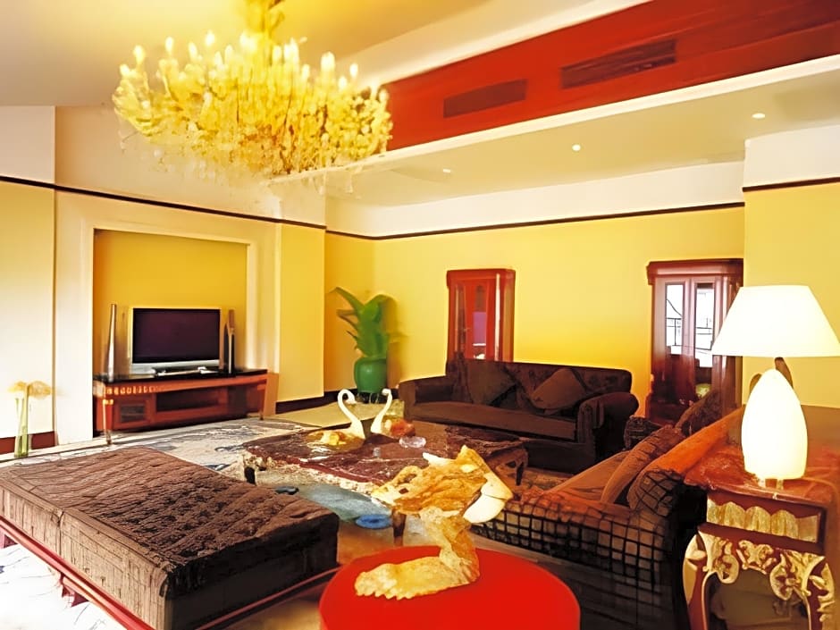 Wuyi Country Garden Phoenix Hotel