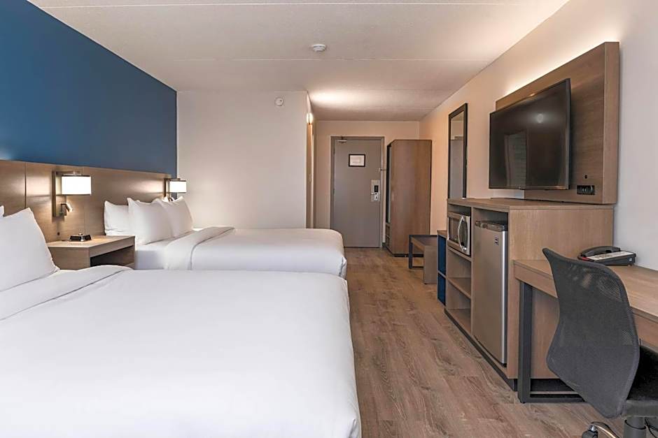 Comfort Suites Kingston Central