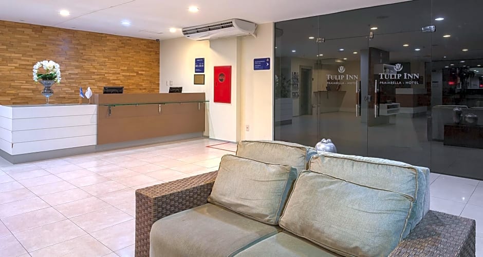 Tulip Inn Sao Luis Praiabella