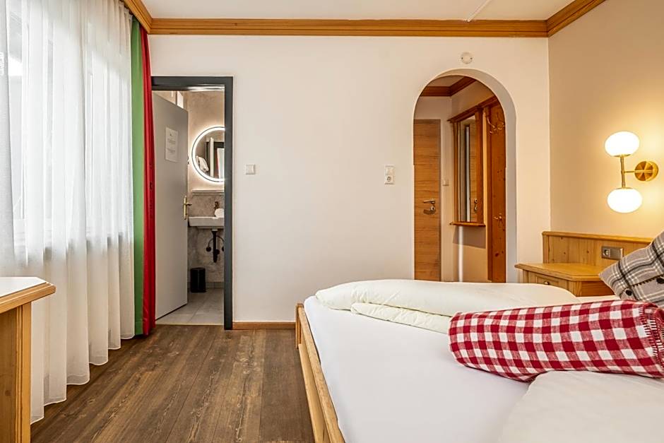 Mara's Little Boutique Sleepover - Budget Holiday Home