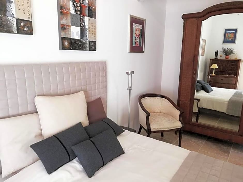 Le Domaine Des Platanes