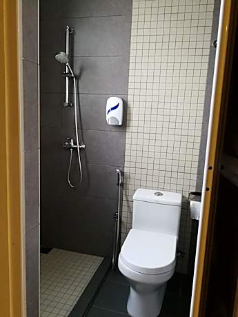 Double or Twin Room with Bathroom