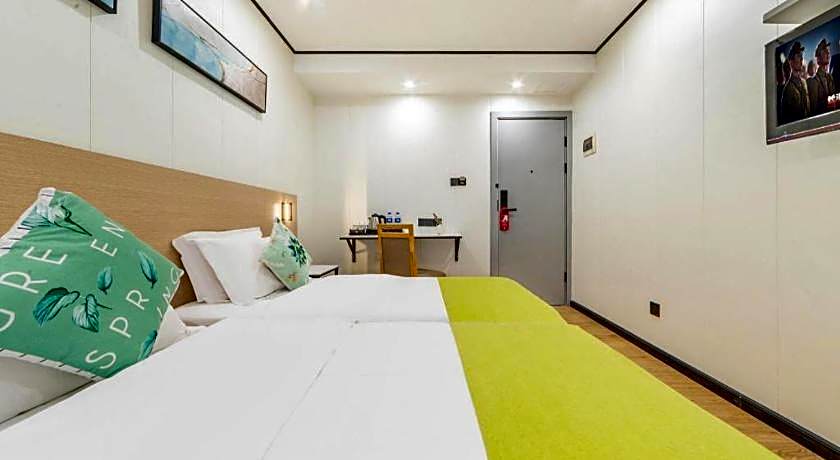 Xinghe Xinfeng Hotel Railway Station & Bus Station Branch