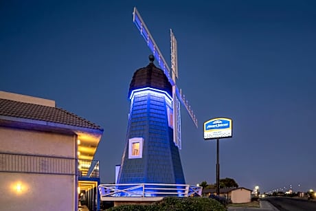 Howard Johnson by Wyndham Modesto Ceres