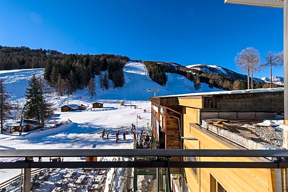 SOWELL COLLECTION Marmotel