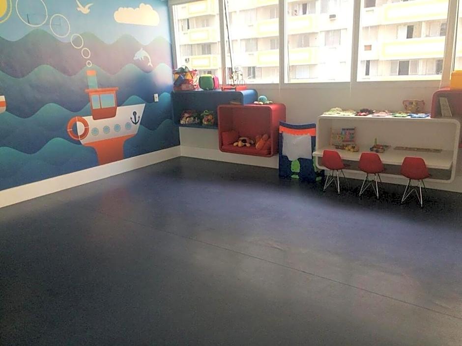 Vista Mar Unlimited Frente Mar Ar Condicionado Garagem Arrumação Andar Alto e piscina aquecida, sauna e muito mais!