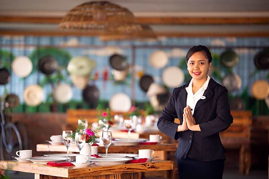 Royal Hotel and Outbound Trawas