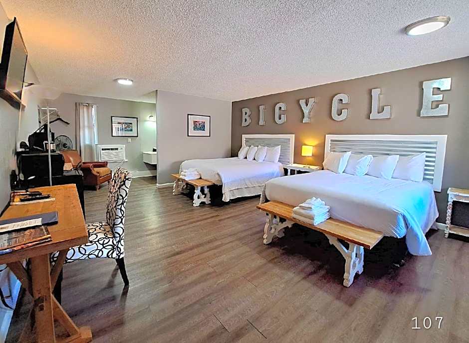 Photo 1 of 10 of Superior 2 Queen Beds