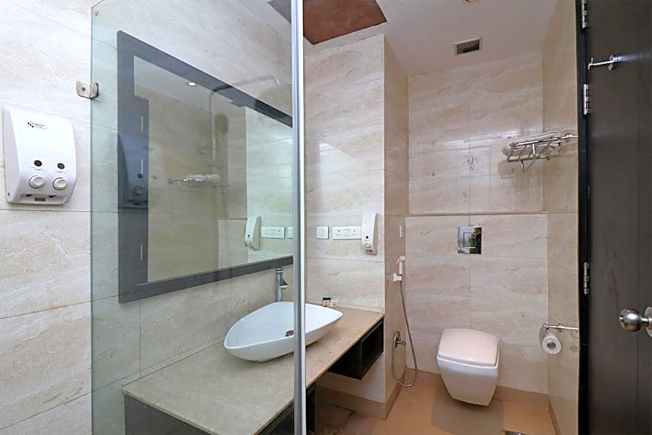 Hotel Joy Inn & Suites