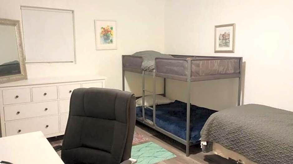 Lenny's Cooperative Hostel