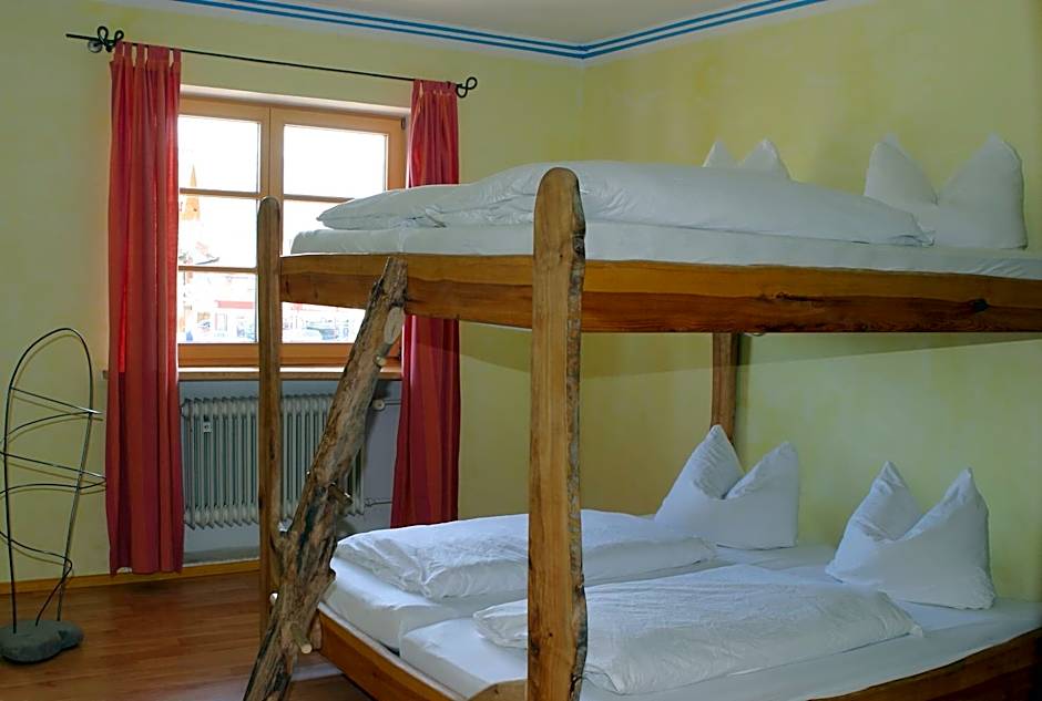 Schiff Bihlerdorf - Hostel