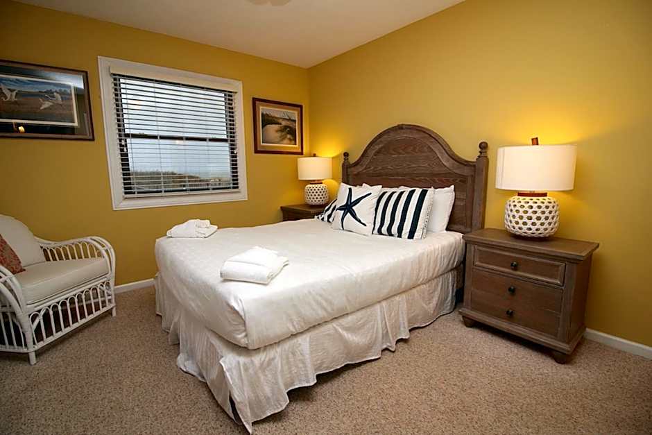 Admirals View III by KEES Vacations