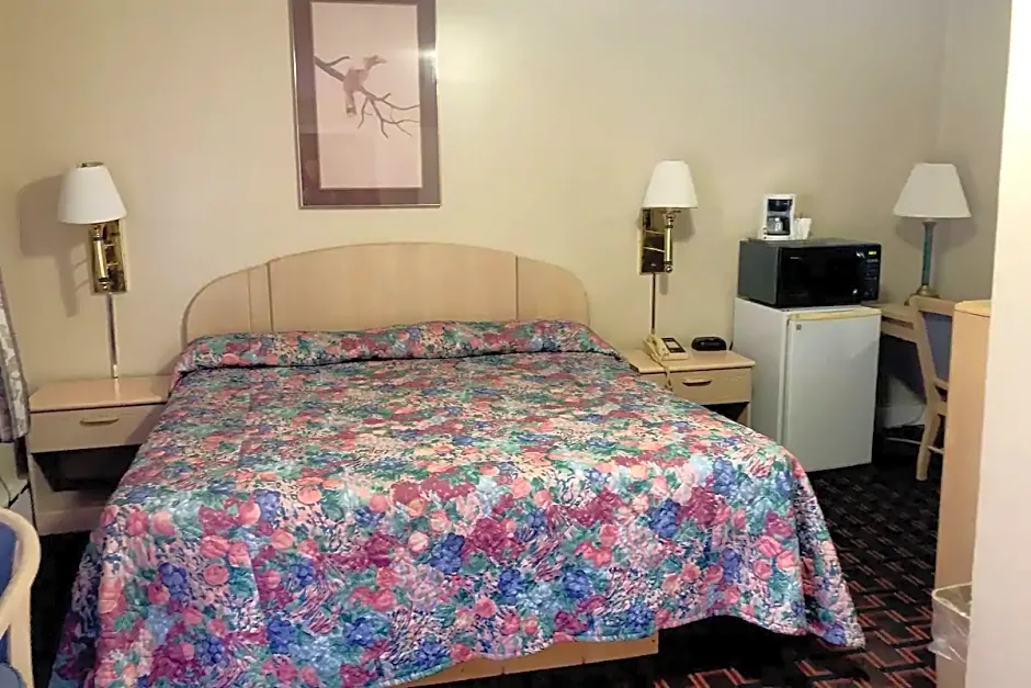 OYO Hotel Starlite Seneca Falls