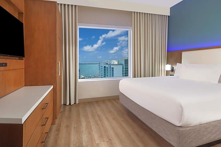 Embassy Suites By Hilton Sarasota