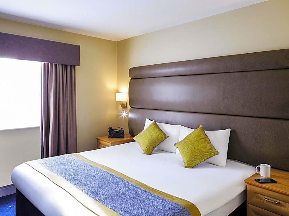 Mercure Newbury West Grange Hotel