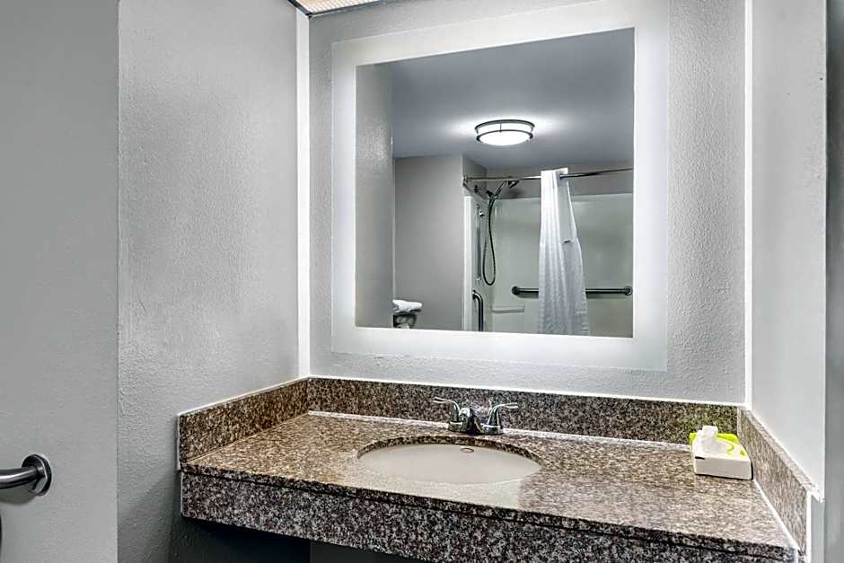 Days Inn by Wyndham Enterprise