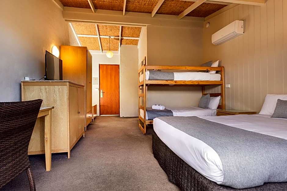 Torquay Hotel/Motel