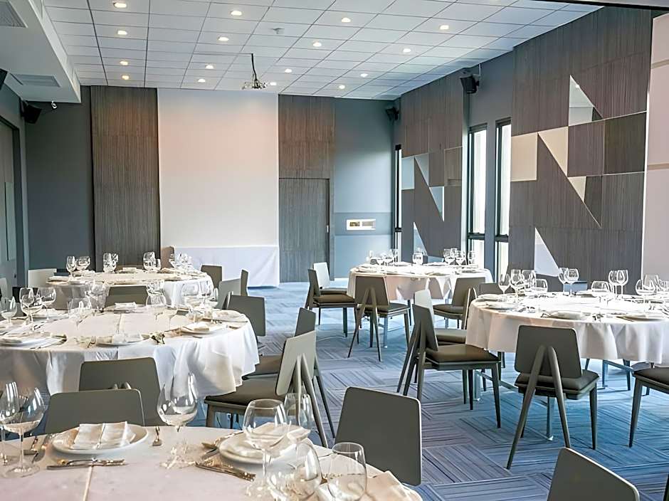 The Crystal Hotel Buriram