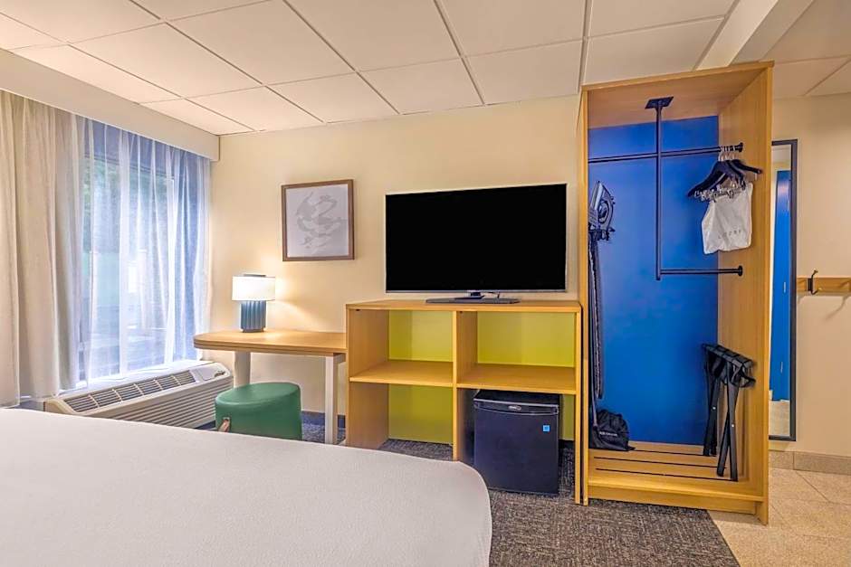 Spark by Hilton Clarks Summit