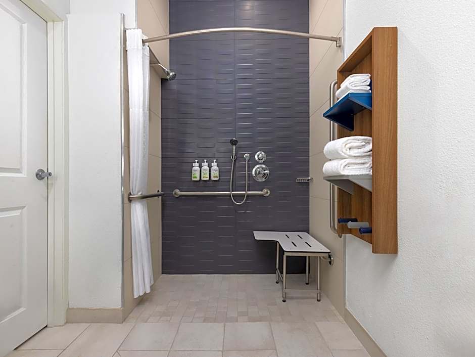 Microtel Inn & Suites By Wyndham Tracy