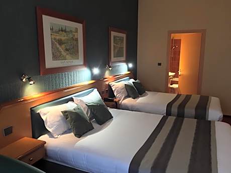 Triple Room with Bath