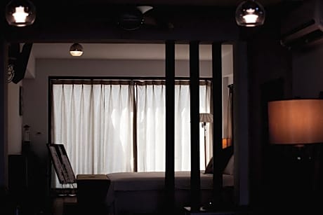 Summer Seaview Family Room First Floor