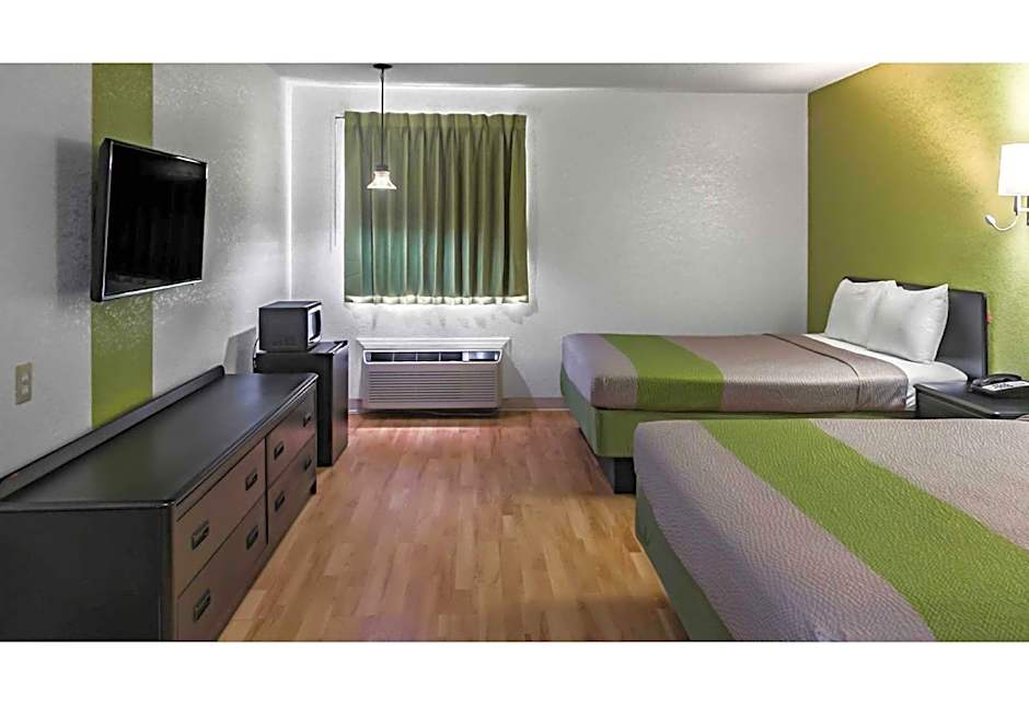 Motel 6-Augusta, KS