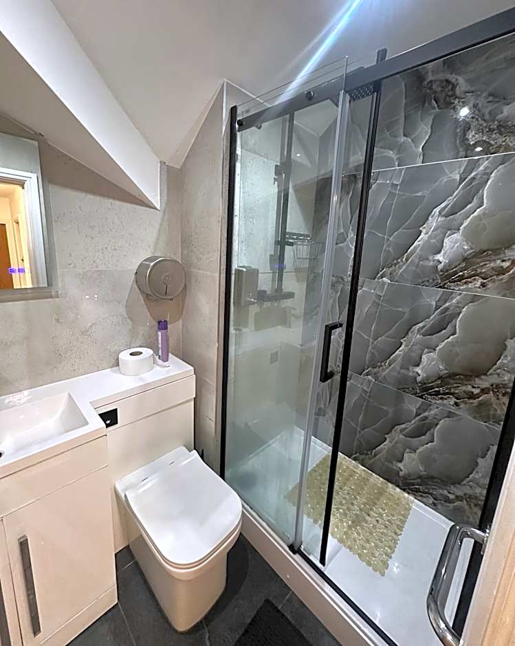 Hendham House - Near Etihad Stadium, CoOp Live Arena, AO Arena, Piccadilly Train Station & Manchester City Centre