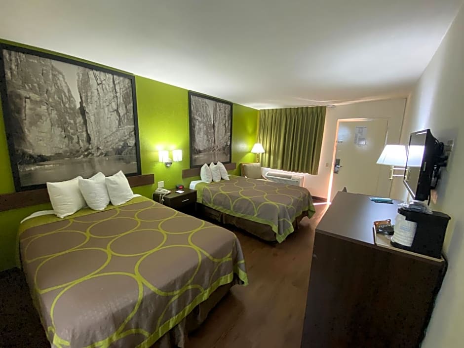 Super 8 by Wyndham El Paso Airport