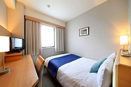 Deluxe Double Room with Small Double Bed - Non-Smoking