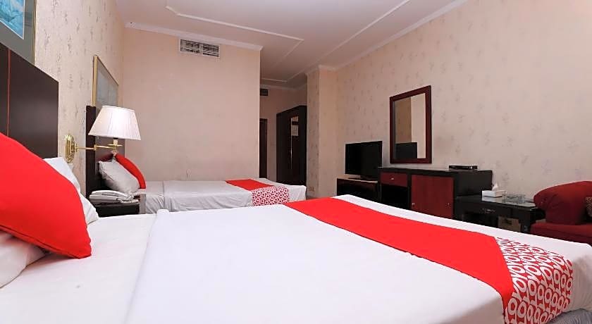 OYO 112 Semiramis Hotel