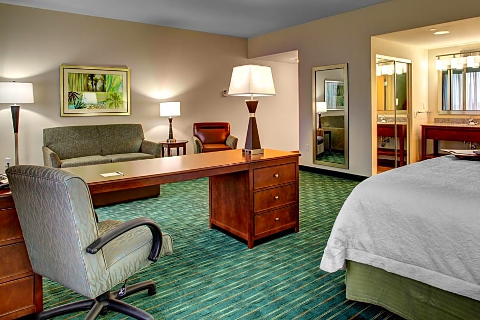 Hampton Inn and Suites Coconut Creek