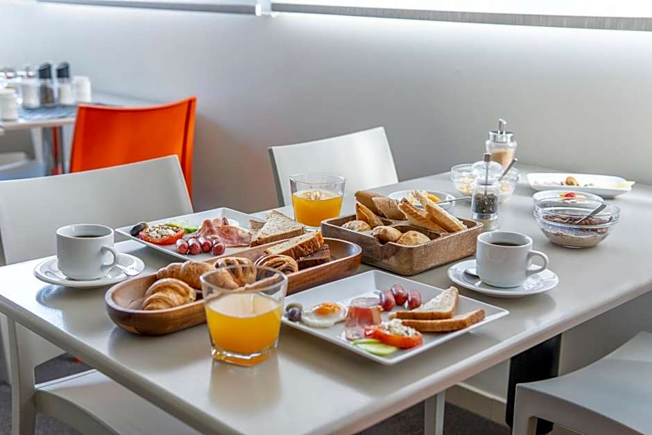 PIRAEUS DREAM CITY HOTEL