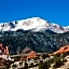 Magnuson Grand Pikes Peak