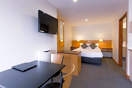 Twin Studio Apartment
