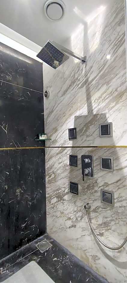 Amanora The Fern Hotels & Club