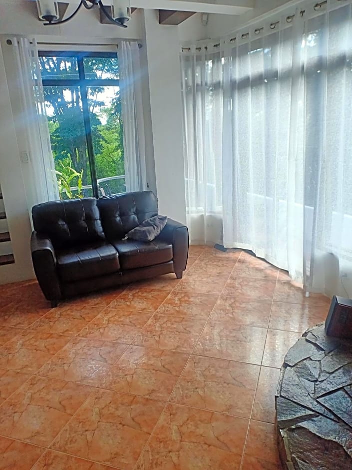 El Castillo Bed and Breakfast