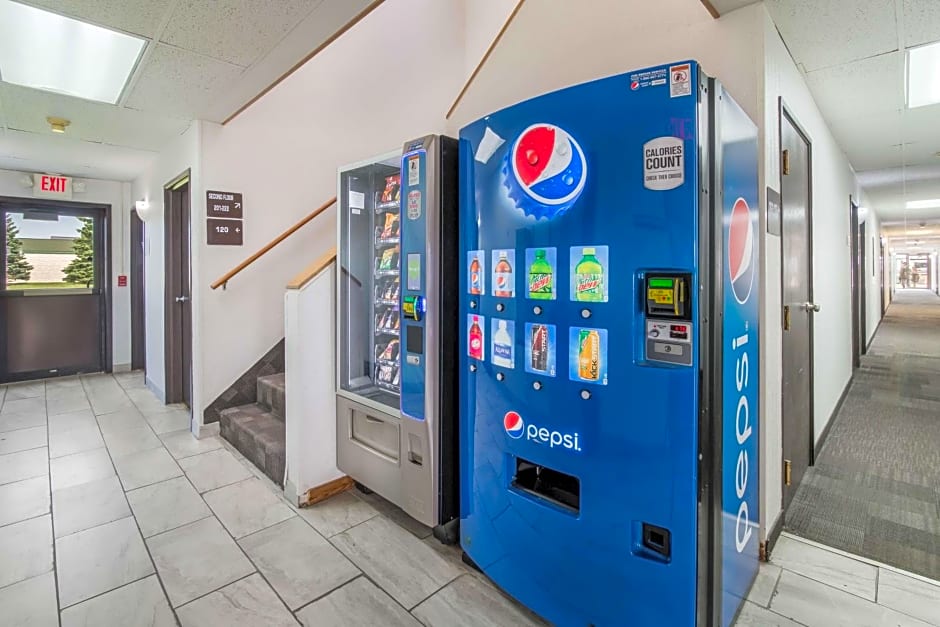 Motel 6-Fargo, ND - South