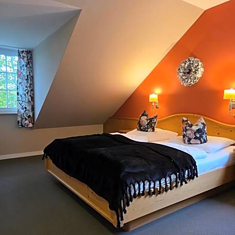 Double Room with Private Bathroom